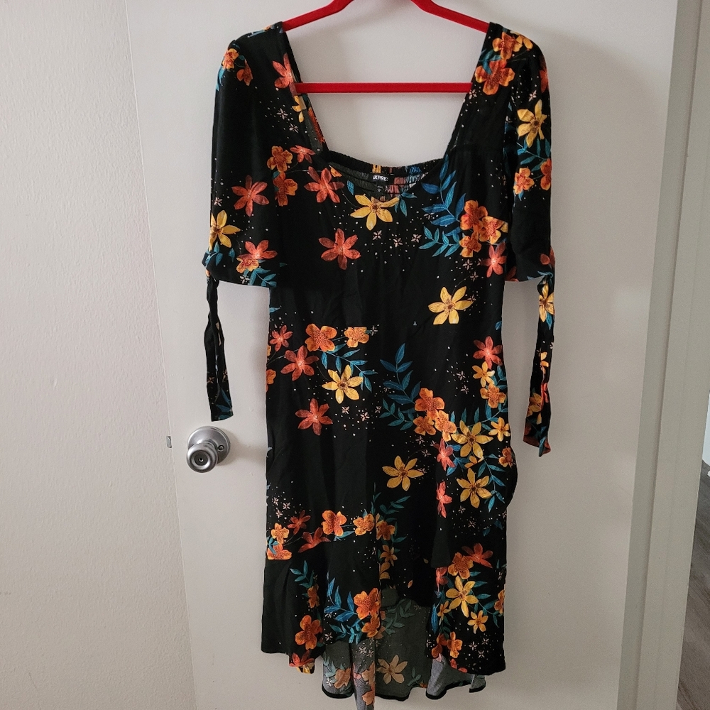 🎉Express Floral Ruffle Dress SZ M